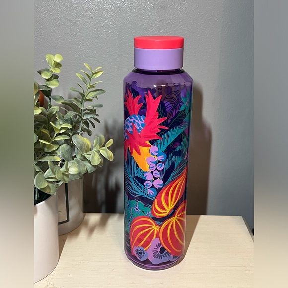 Starbucks Floral Cup - BRAND NEW - Picture 2 of 3